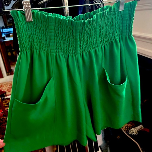 Shorts - Picture 1 of 2